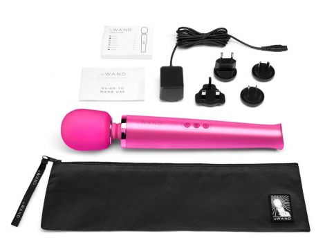 LE WAND MAGENTA RECHARGEABLE MASSAGER